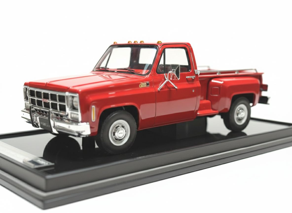 PREORDER GMC Sierra Classic 3500 (1979) - Desert Red- Limited 60 pcs 1/18