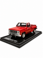 GMC Sierra 1979 Limited Editon Scale 1:18 Red White
