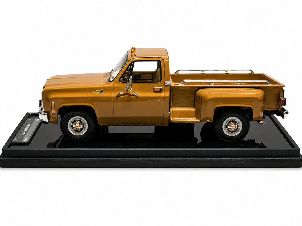 GMC Sierra 1979 Limited Editon Scale 1:18 Copper