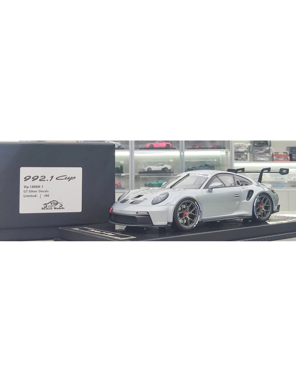 Porsche 911 GT3 Cup 2025 1/18 - 18068-1 VIP MODELS