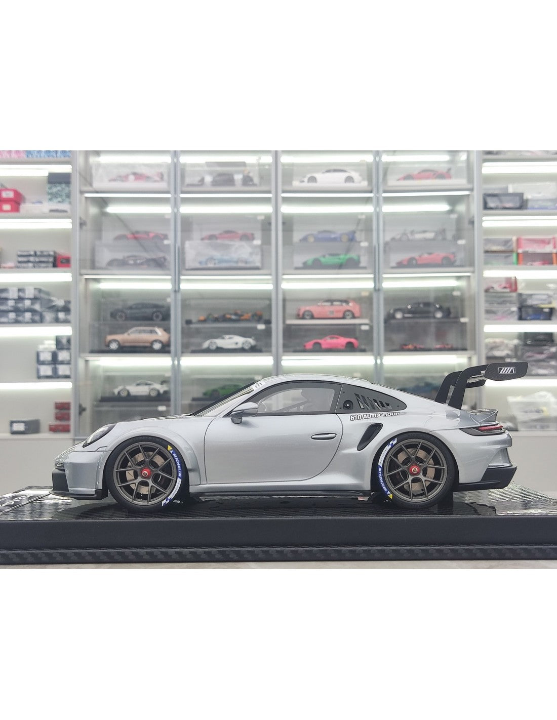 Porsche 911 GT3 Cup 2025 1/18 - 18068-1 VIP MODELS