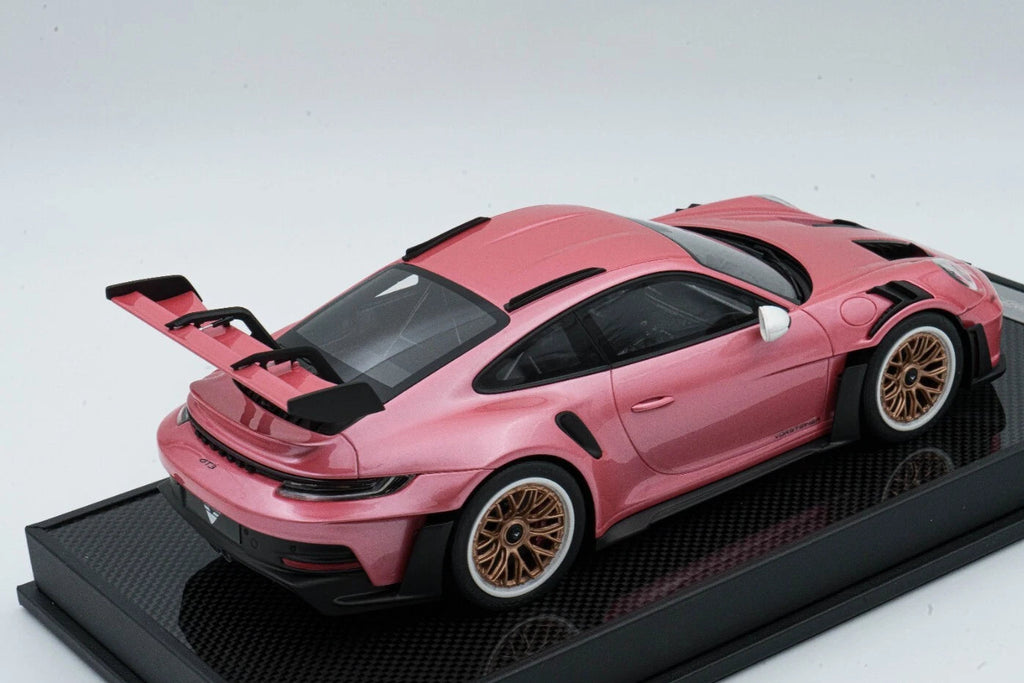 1/18 Timothy & Pierre Porsche 911 (992) GT3 RS Light Pink