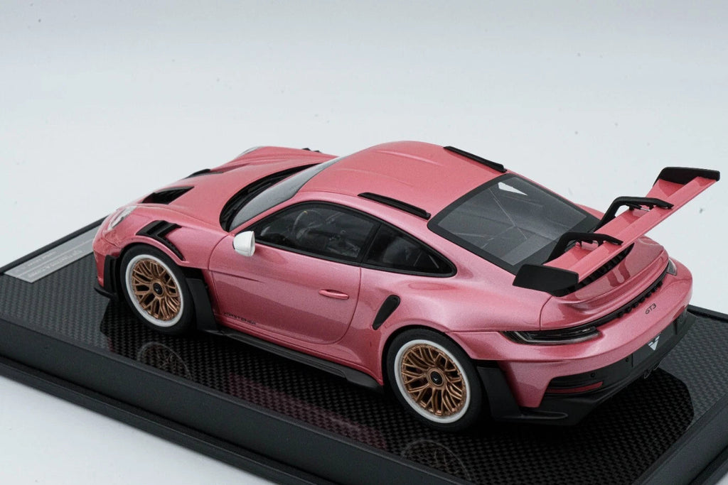 1/18 Timothy & Pierre Porsche 911 (992) GT3 RS Light Pink