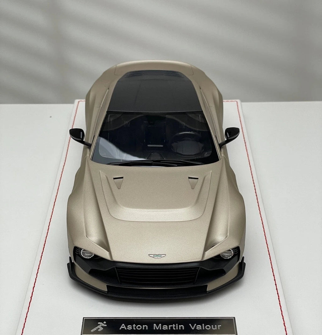 Aston Martin Valour – Runner Verdant Jade - Limited 50 pcs 1/18 Resin