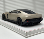 Aston Martin Valour – Runner Verdant Jade - Limited 50 pcs 1/18 Resin