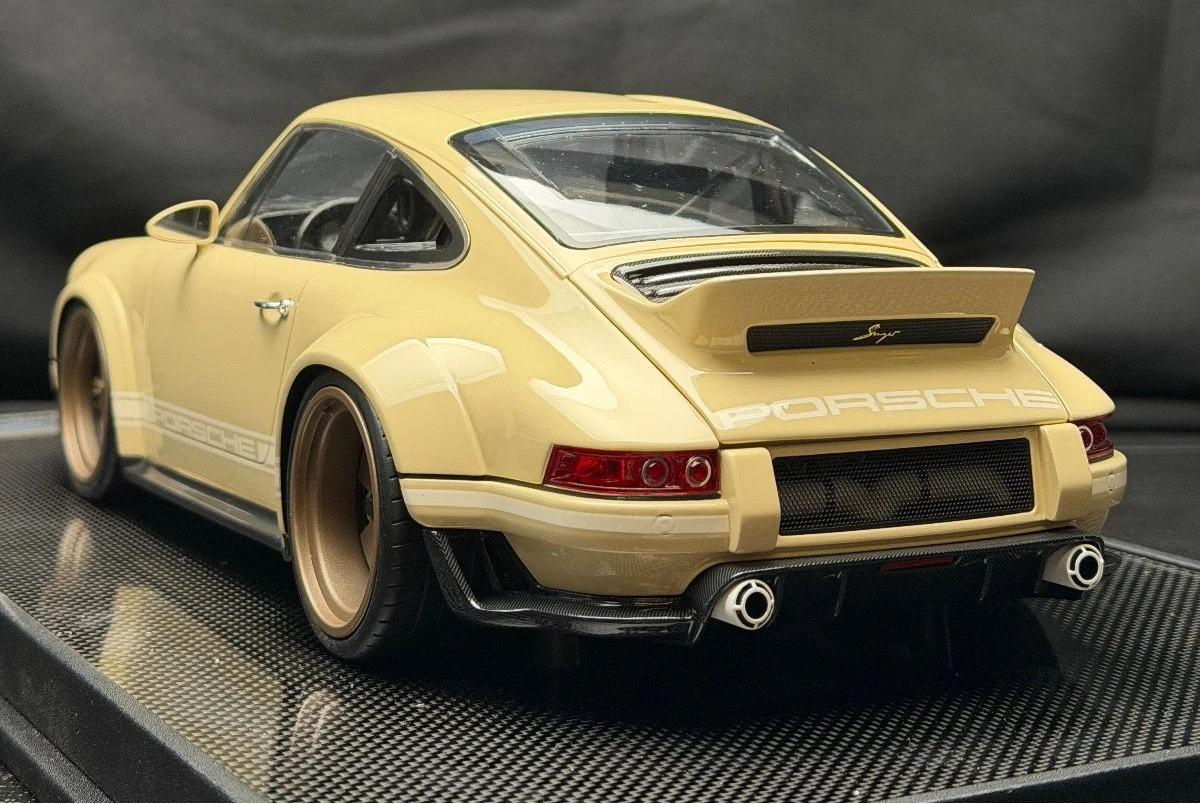 Porsche 911 Singer DLS (Cream) [IVY Model] 1:12 scale
