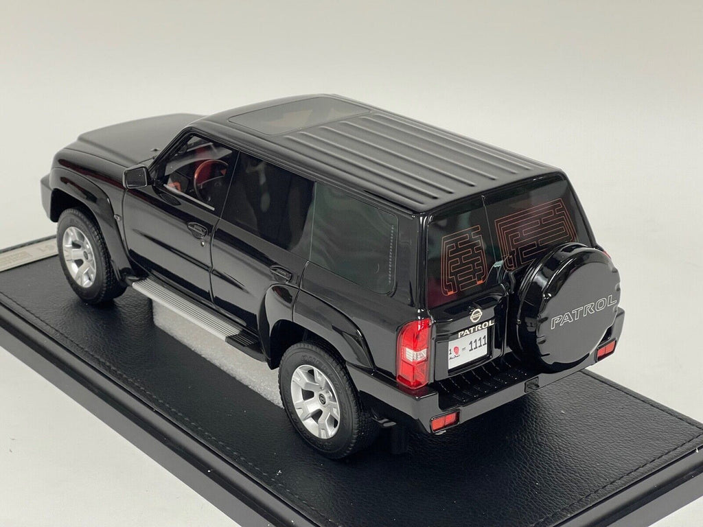 Nissan Patrol Y61 (Black) Resin Car Model Limited 99 Pieces 1/18