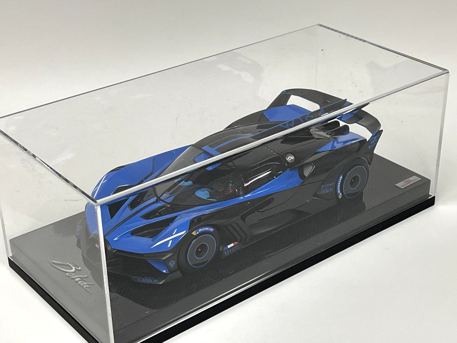 1/18 MR Collection Bugatti Bolide Launch Livery BUG014 Carbon Base IN STOCK NOW