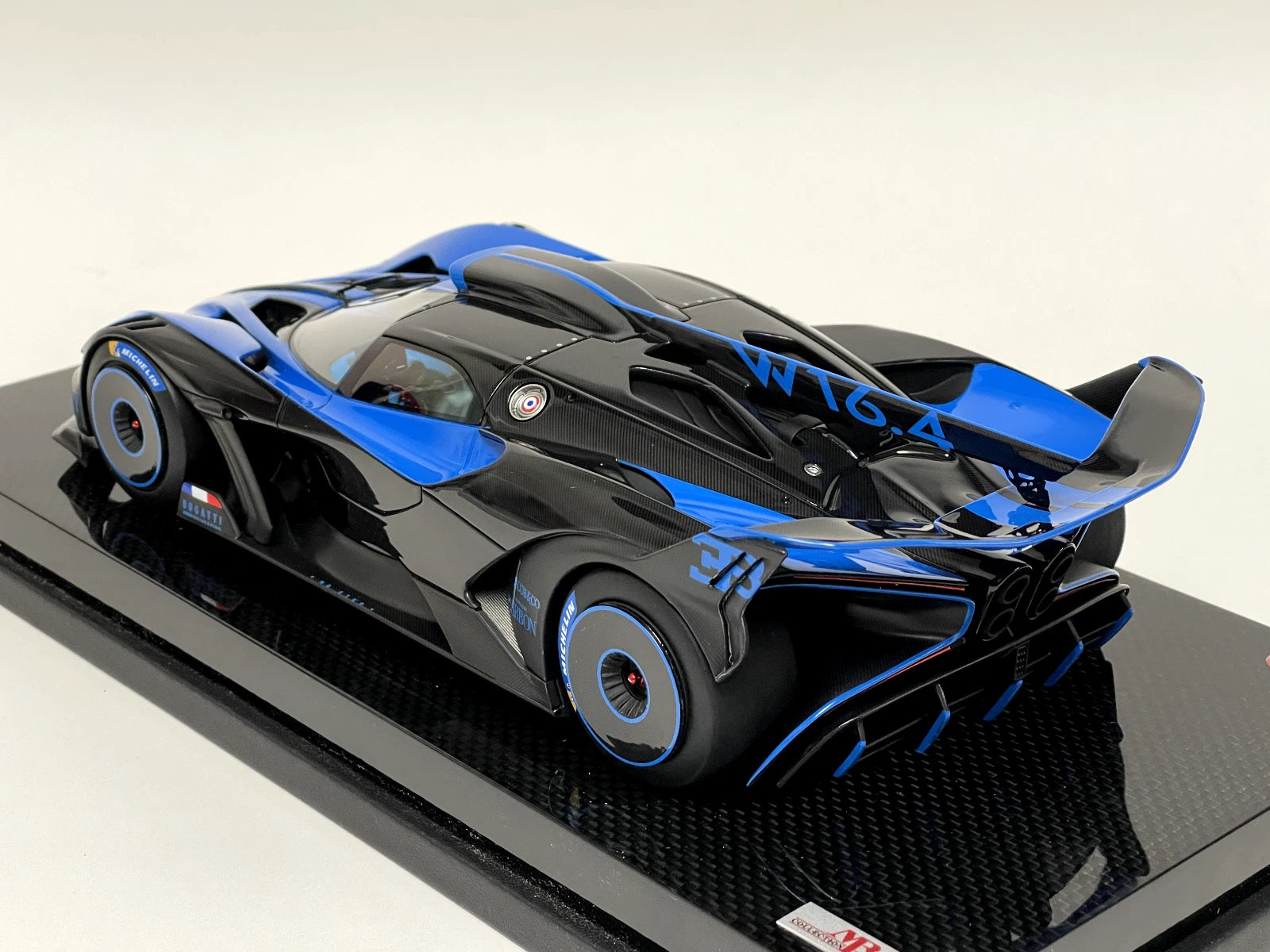 1/18 MR Collection Bugatti Bolide Launch Livery BUG014 Carbon Base IN STOCK NOW