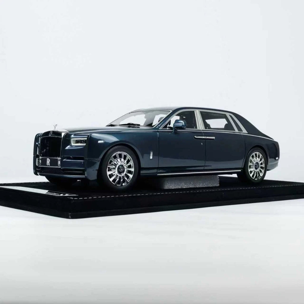 H&H 1/18 Rolls Royce Phantom Series II EWB In Blue Henson Heaven