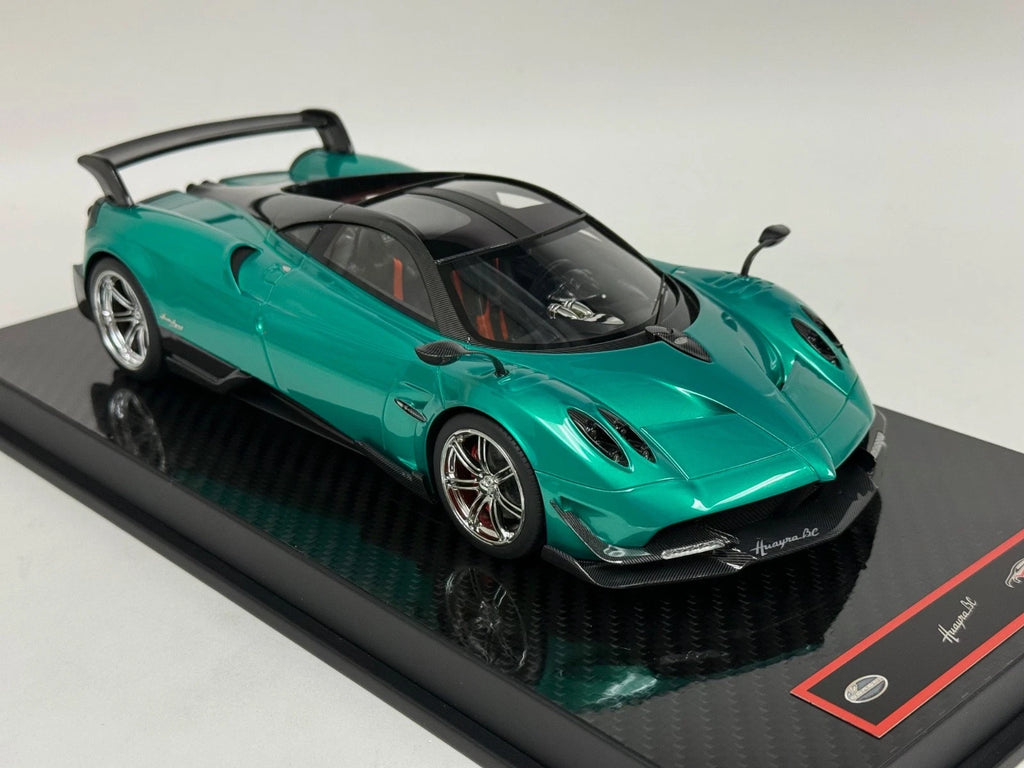 Preorder 1/18 YY model Pagani Huayra BC Coupe in peacock Green Carbon Base AB491