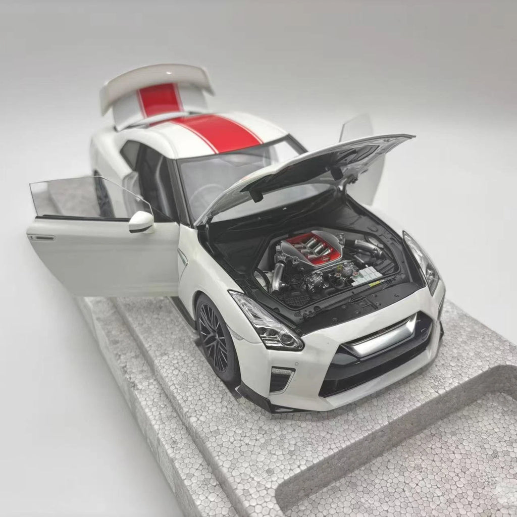1/18 Nissan GTR R35 50th Anniversary Edition Alloy Openable Car Model MotorHelix