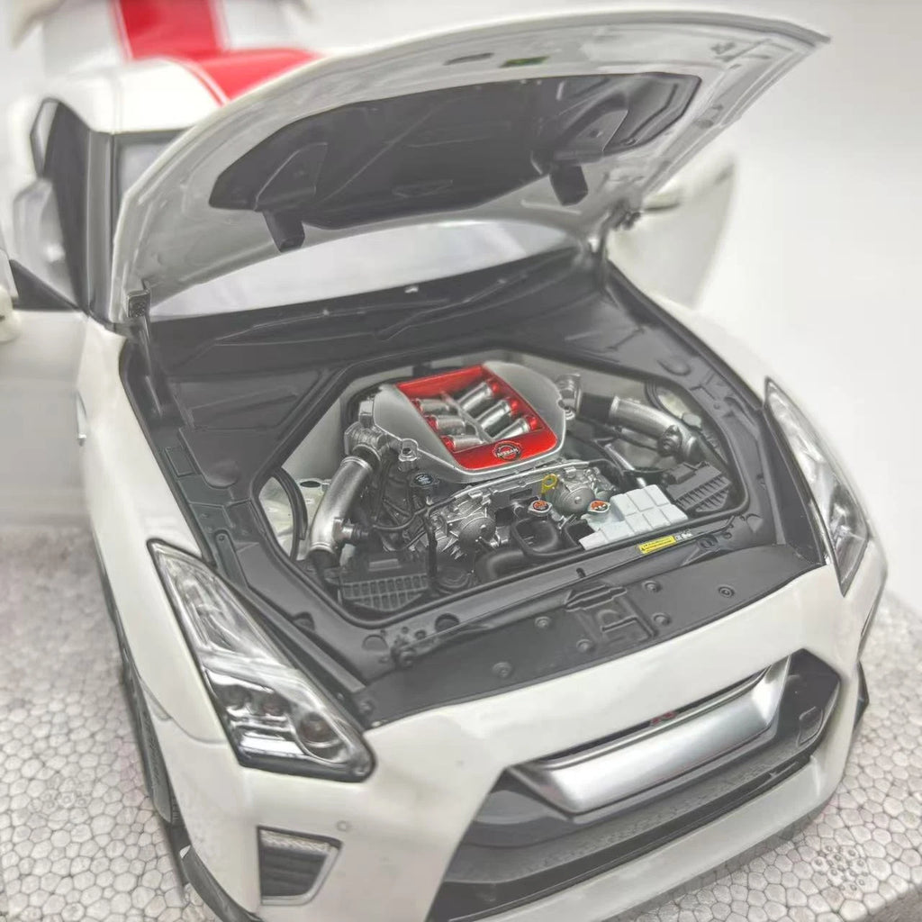 1/18 Nissan GTR R35 50th Anniversary Edition Alloy Openable Car Model MotorHelix