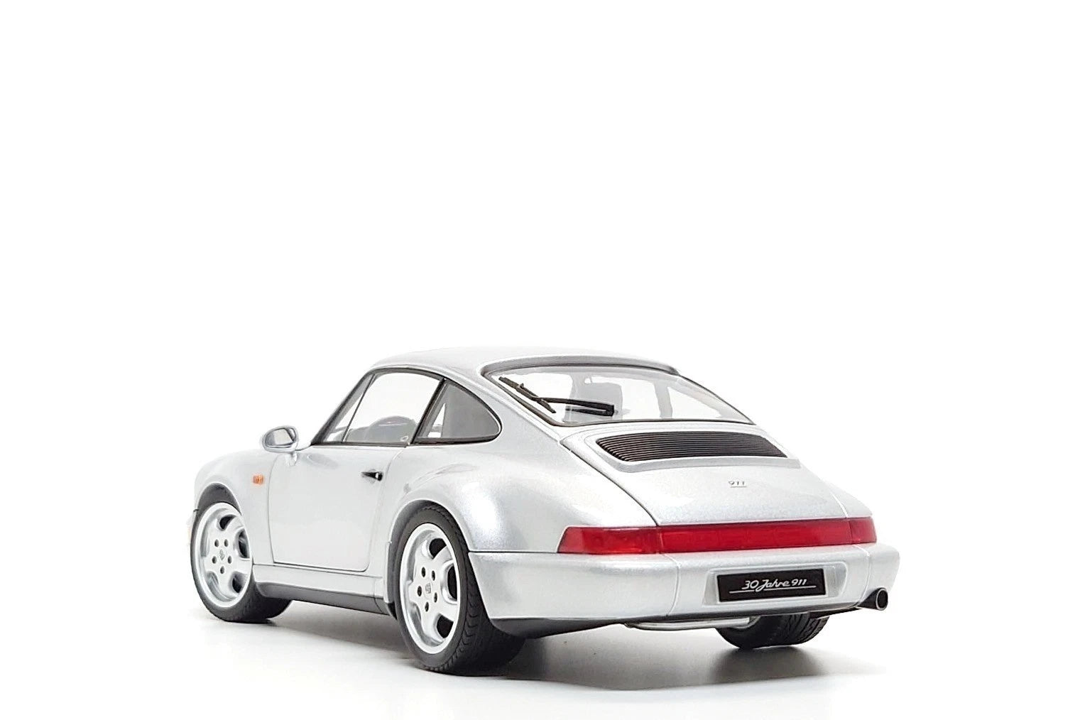 Porsche 911 Carrera 4 Coupe (964) 30 Jahre in Polar Silver Metallic