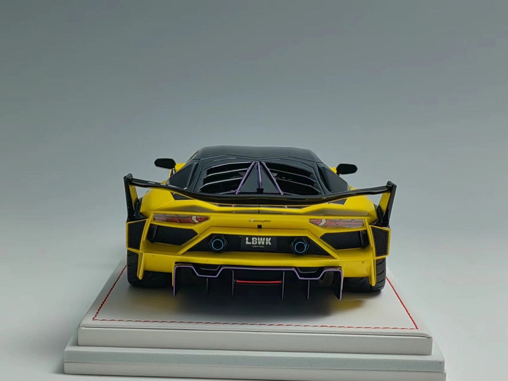 1/18 Ivy Models Lamborghini Aventador GT EVO Liberty walk Yellow Leather Base