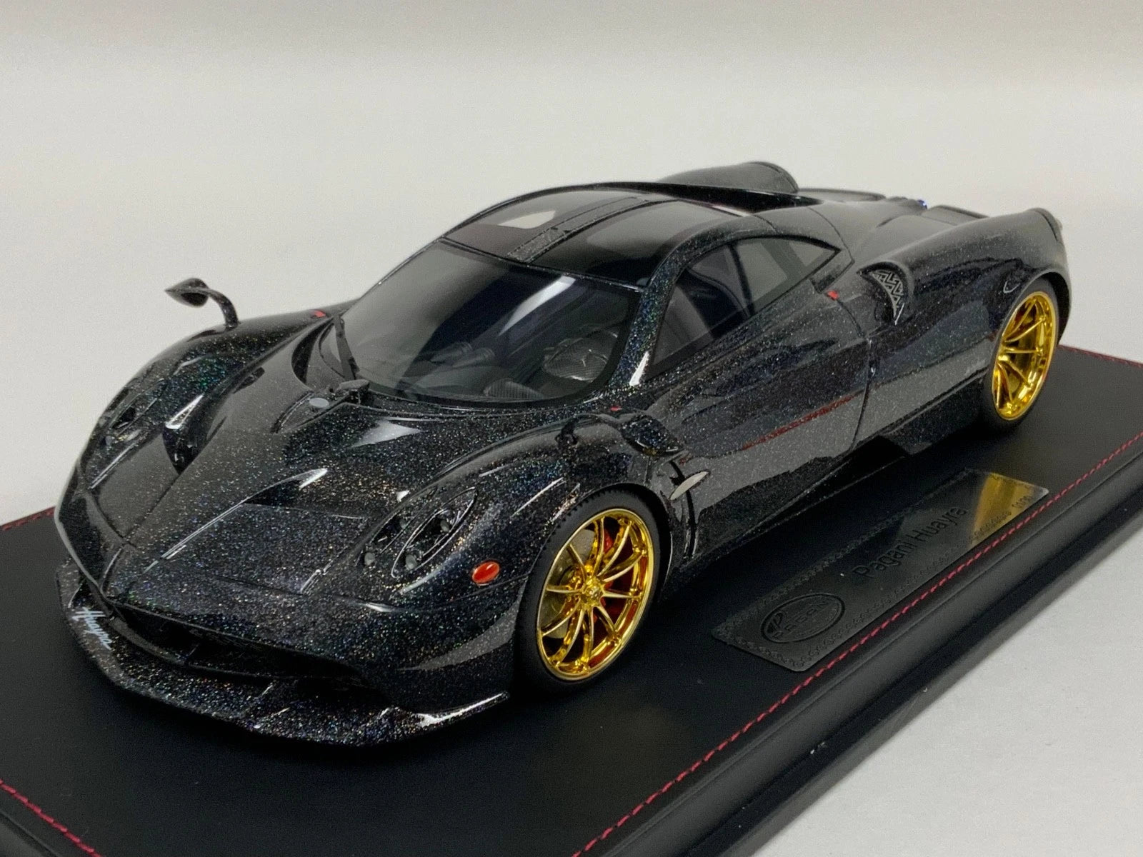 1/18 AB models Pagani Huayra in Starry Night Sky Leather Base 30 pieces