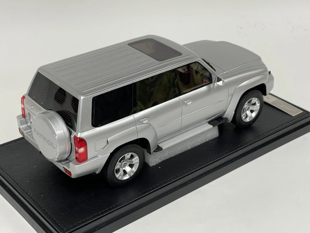 1/18 Ivy Nissan Patrol Y61 (Silver) Resin Car Model Limited 99 Pieces