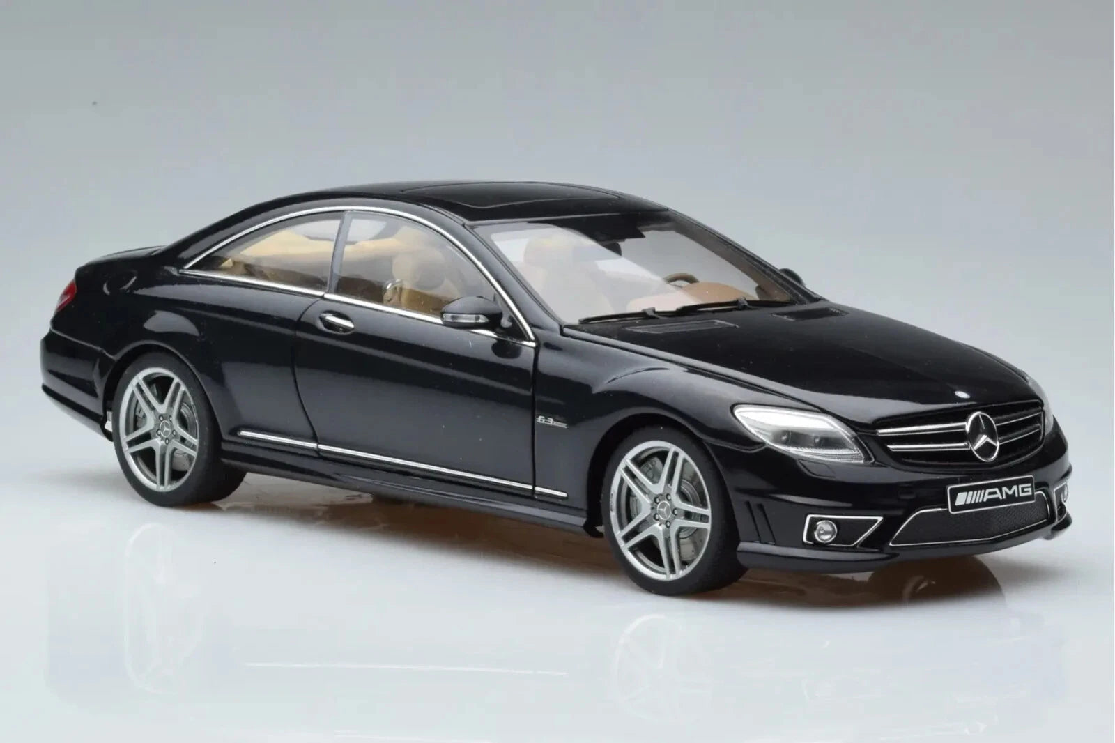 Mercedes-benz Cl63 AMG - Black 1/18 AUTOART