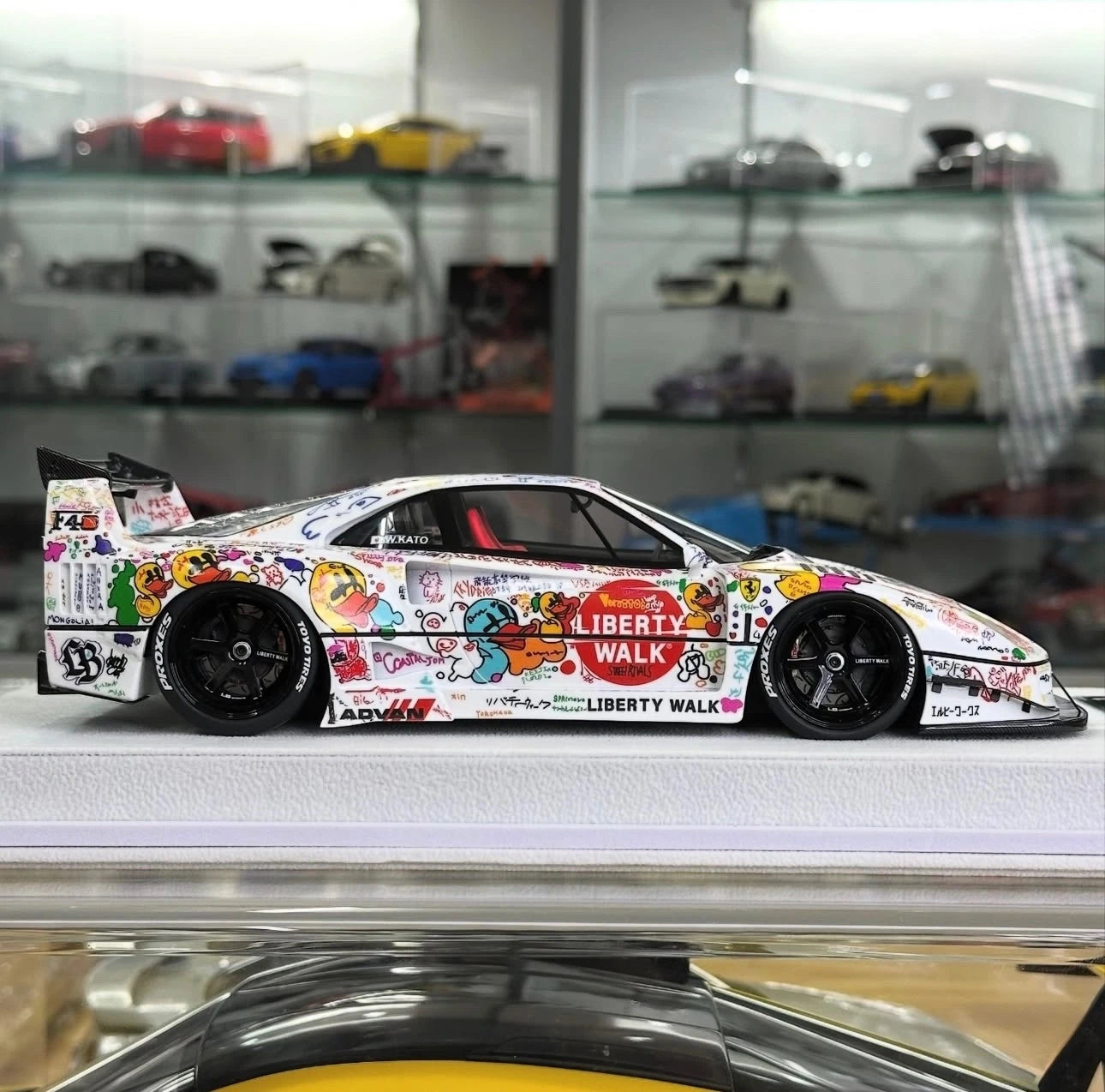 Ferrari F40 LBWK Liberty Walk LB-WORKS DPPF Champion White Rare BBA 1/18BBA 1/18