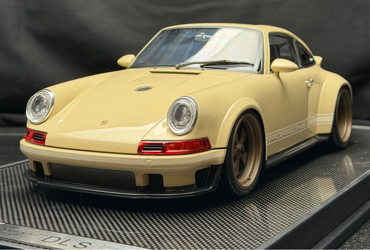 Porsche 911 Singer DLS (Cream) [IVY Model] 1:12 scale