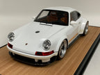Porsche 911 Singer DLS Gloss White Wood Base 40 pcs IVY model of the  1/12 scale