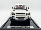1/18 Resin MotorHelix Land Rover Defender 110 Pearl White Limited 50 pcs
