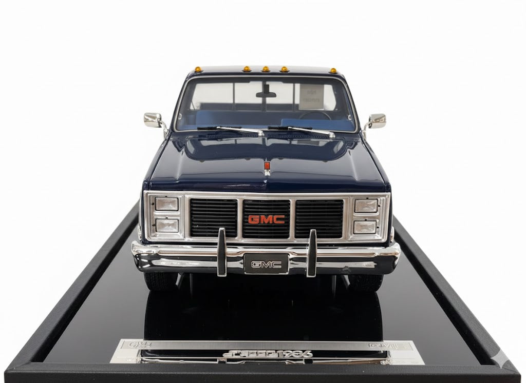 GMC Sierra Classic 3500 (1986) - Dark Blue - Limited 60 pcs 1/18