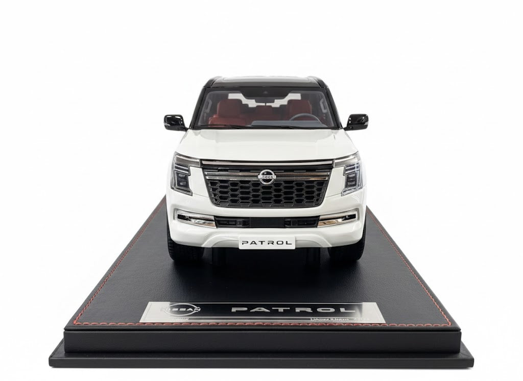 1/18 Resin Diamand Nissan Patrol Y63 Platinum – White / Black – Limited Edition - 75 pcs