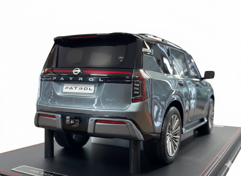 1/18  Nissan Patrol Y63 Platinum – Grey/Black – Limited Edition (50 pcs) SKU:FCDT4707
