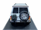Nissan Patrol Super Safari Y60 White IVY Models Scale Model Car 1/18