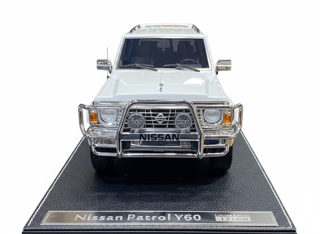 Nissan Patrol Super Safari Y60 White IVY Models Scale Model Car 1/18