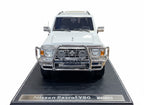 Nissan Patrol Super Safari Y60 White IVY Models Scale Model Car 1/18