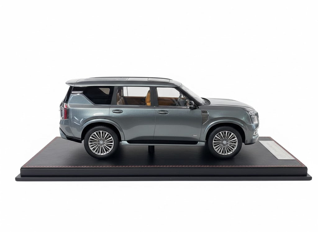 1/18 Resin Diamand Nissan Patrol Y63 Platinum – Grey – Limited Edition 50 pcs - Dubai Exclusive
