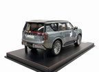 1/18 Resin Diamand Nissan Patrol Y63 Platinum – Grey – Limited Edition 50 pcs - Dubai Exclusive