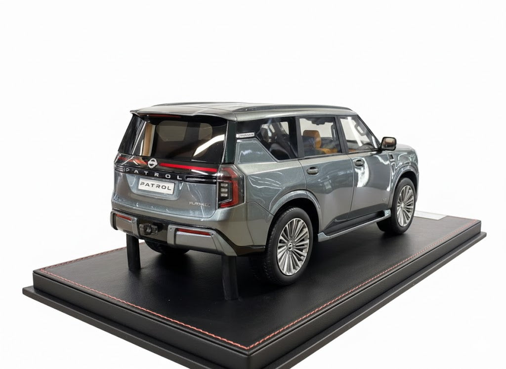 1/18 Resin Diamand Nissan Patrol Y63 Platinum – Grey – Limited Edition 50 pcs - Dubai Exclusive