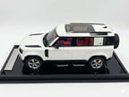 1/18 Resin MotorHelix Land Rover Defender 110 Pearl White Limited 50 pcs