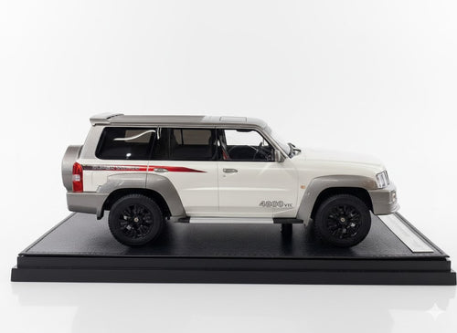 1/18 Nissan Patrol Super Safari Resin White by IVY Models Limited Edition
