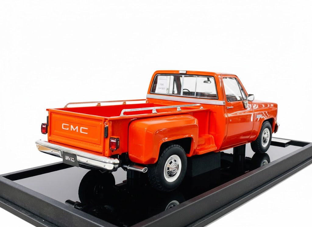 1/18 Resin- Old School Models GMC Sierra Classic 3500 (1986) in Orange, Limited to 110 Pieces