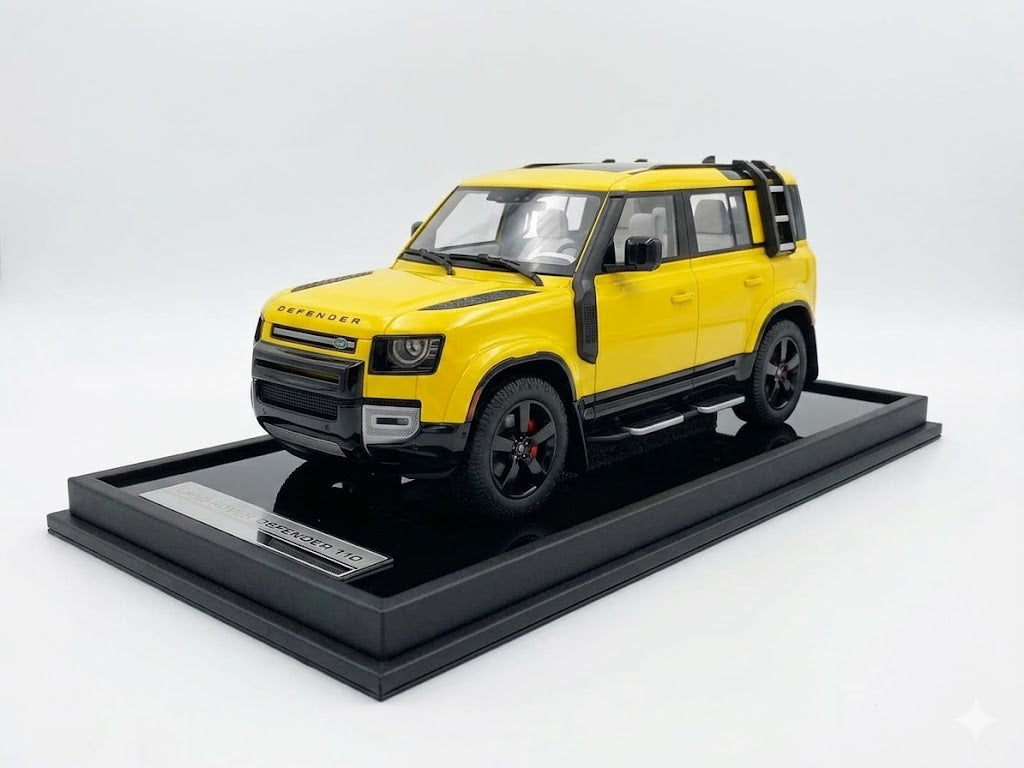 1/18 Resin MotorHelix Land Rover Defender 110 Desert Yellow Limited 50 pcs