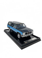 GMC Suburban 2500 (1986) – Old School Models | Resin | Limited to 100 pcs | Navy Blue 1/18