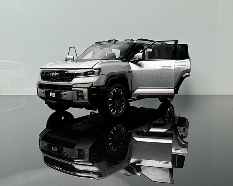 BYD Formula Leopard 8 car model BYD Leopard 8 SUV 1/18 off-road vehicle alloy car model collection Original